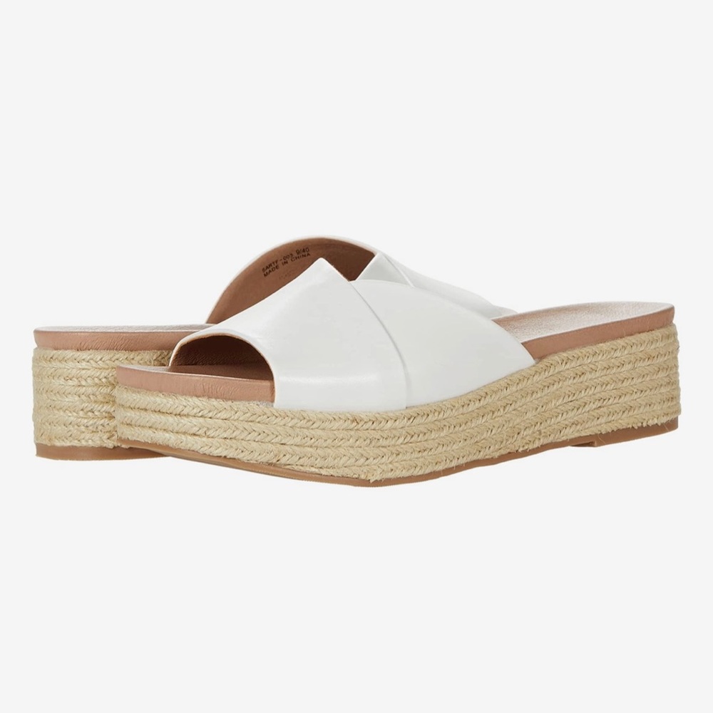 Chinese Laundry Seamist Sandal